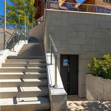 Iga Z Basenem I Saunami Karkonoce Stone Hill - Centrum Apartment *